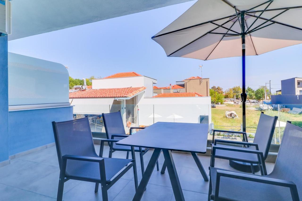 Theros Villas & Suites Χρυσή Αμμουδιά Εξωτερικό φωτογραφία