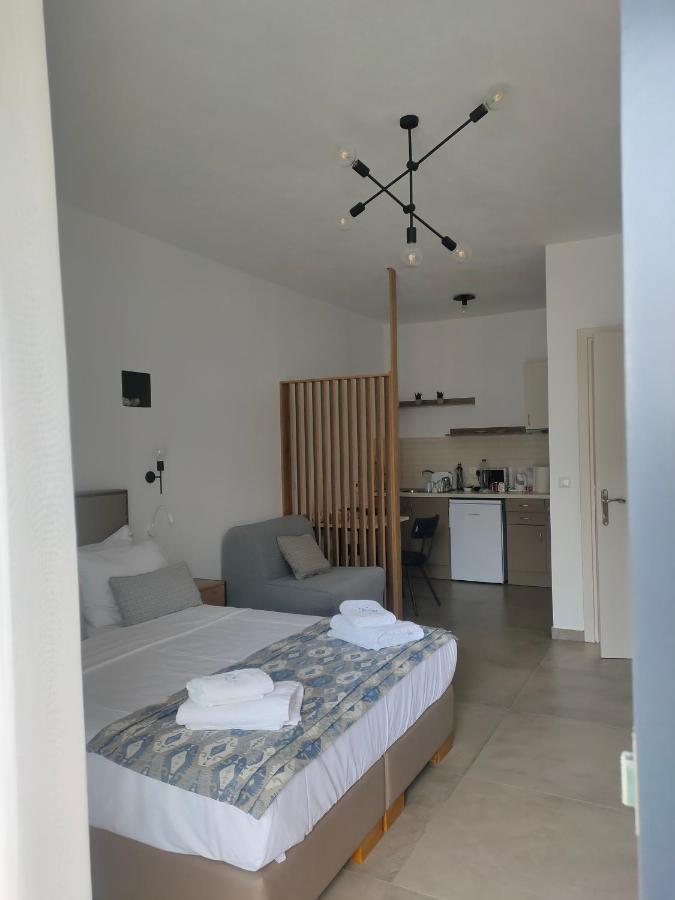 Theros Villas & Suites Χρυσή Αμμουδιά Εξωτερικό φωτογραφία